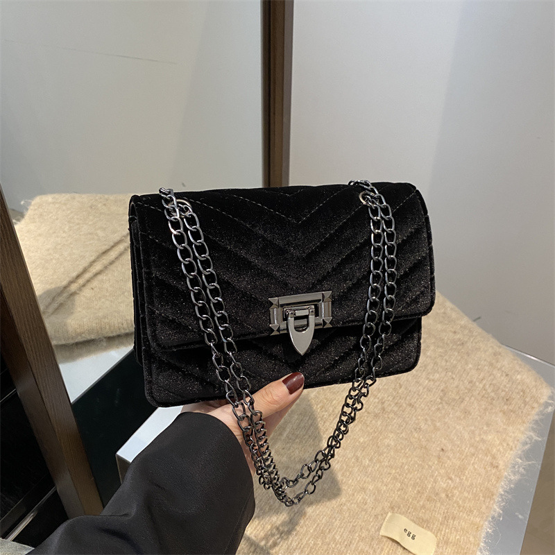 La popular celebridad de Internet de este año, el mismo diseño de nicho, bolso de axila de viajero de temperamento casual versátil, bolso de mensajero de hombro 2025