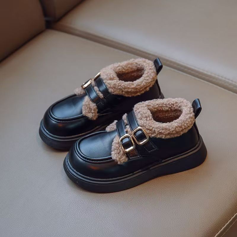 Zapatos de cuero de lana para niñas gruesas calentadas zapatos de algodón de invierno 2025 nuevos zapatos de invierno para niñas zapatos de princesa de moda para niños