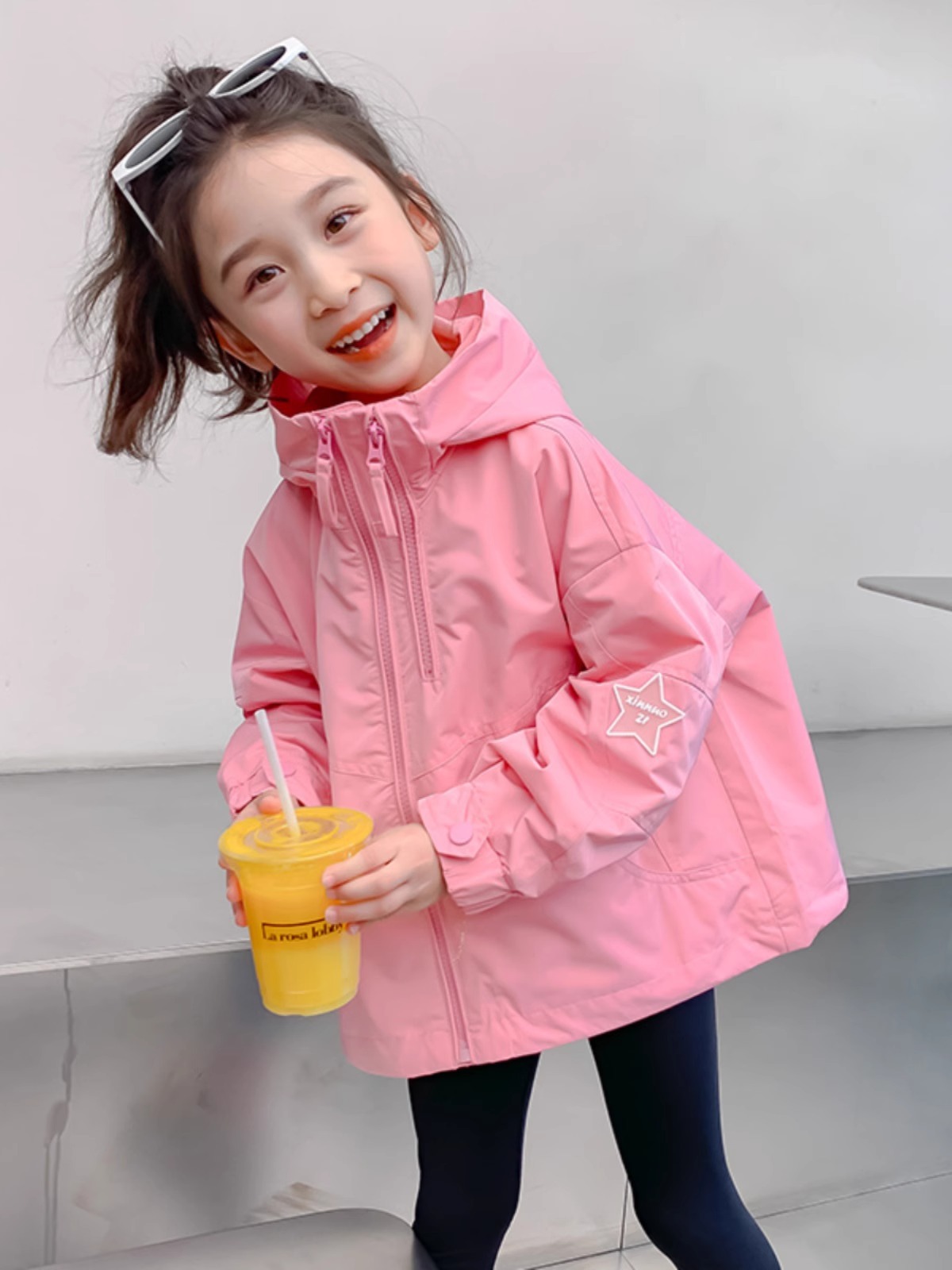 Chaqueta de niña primavera y otoño 2025 nuevo estilo extranjero bebé vestido de otoño coreano abrigo de aire vestido de otoño para niños abrigo de asalto