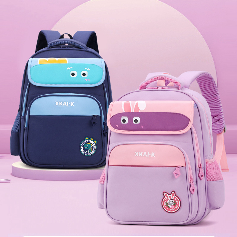 Entrega de una sola pieza de pescado natural nueva mochila estudiante de escuela primaria grado 2-5 niño hembra ligero protección de la columna vertebral transfronteriza caliente