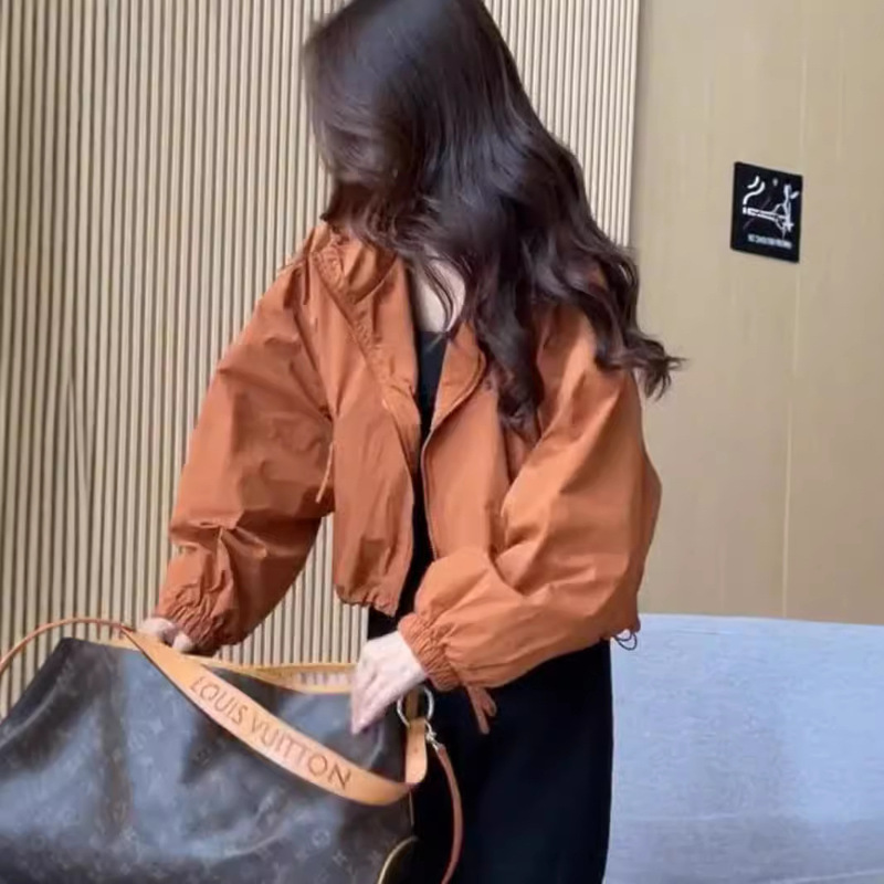2024 Spring and Autumn New Hooded Short Jacket Coat Women's Design Sense Small Casual Loose Jacket Top 2024 Spring and Autumn New Hooded Short Jacket Coat Women's Design Sense Small Casual Loose Jacket Top