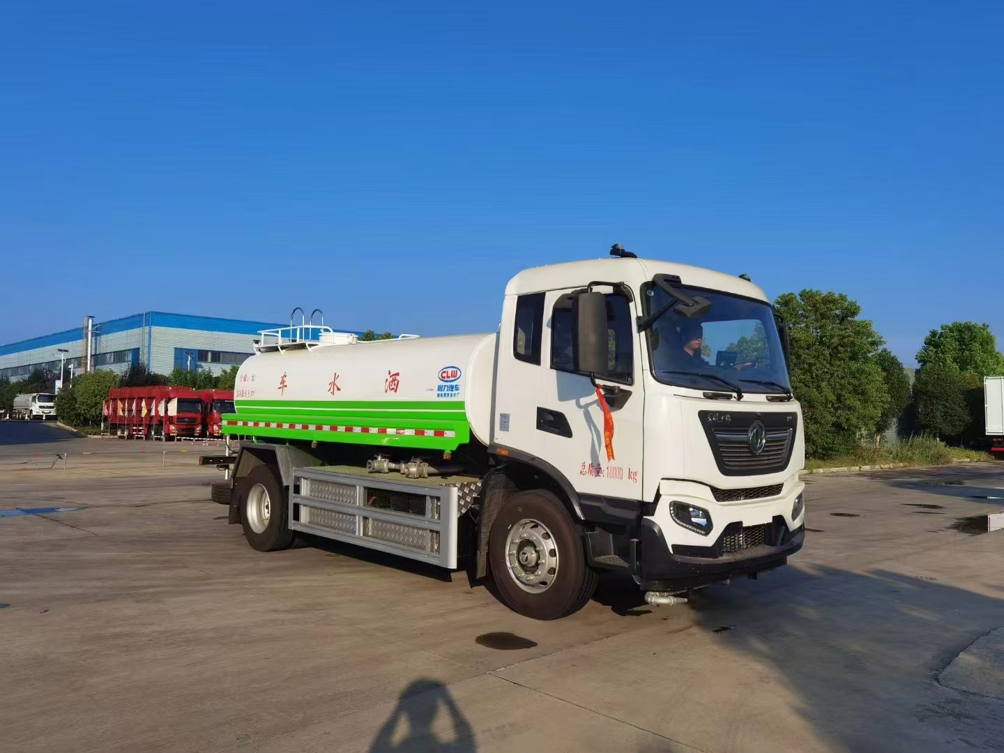 Dongfeng Tianjin Pure Electric 12-Cubic-Meter Sprinkler Truck, Chengli 8-Ton New Energy Spray Truck, Municipal Sanitation Green License Plate Sprayer