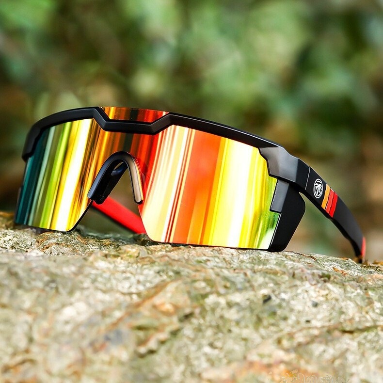 New Style Sunglasses, Outdoor Professional Cycling Glasses, Sun Protection and Uv Protection, Men's and Women's Sports One-Piece Sunglasses