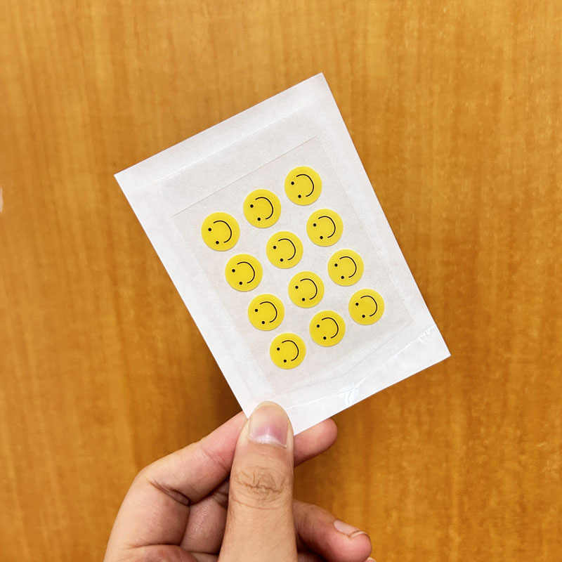 재미있는 웃는 얼굴 여드름 패치 종이 비닐 봉투