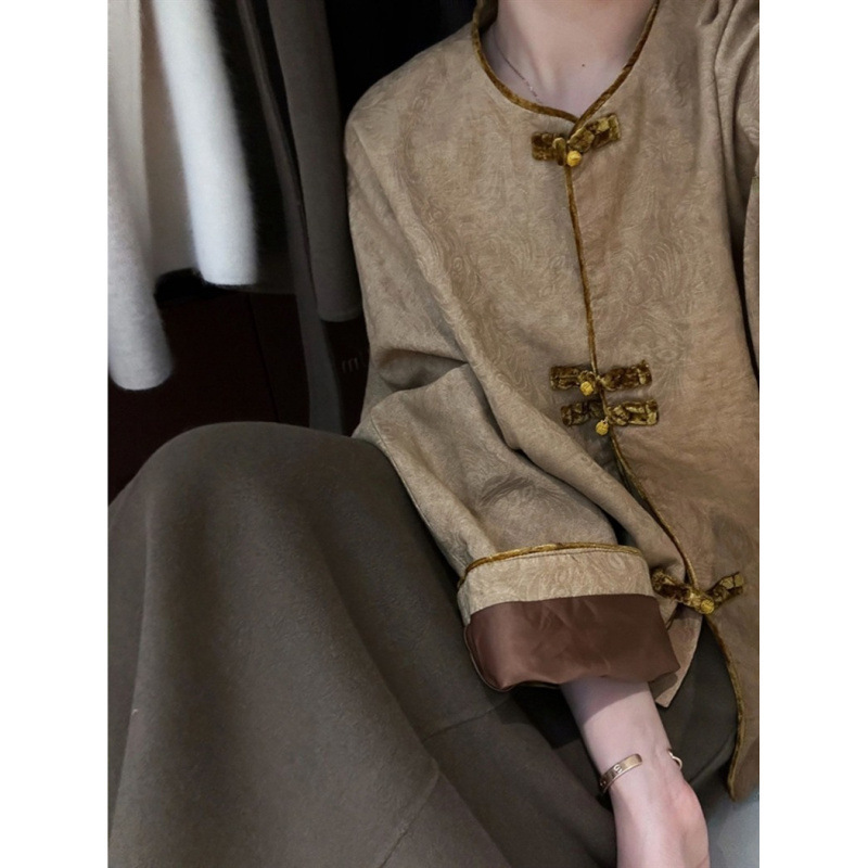 美拉德秋款气质高级感民族风冷淡系新中式国风老钱风唐装盘扣外套