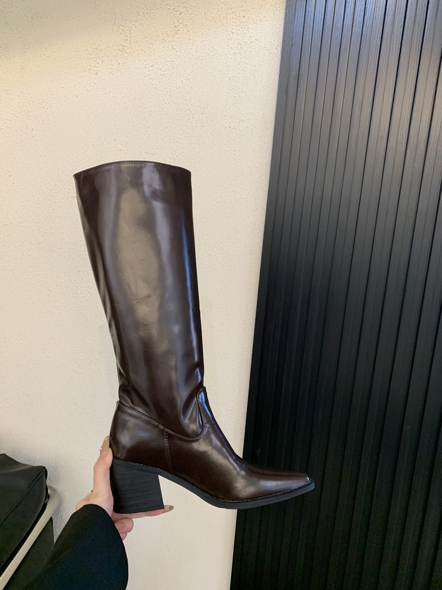 ShoeGlobe 2025 Autumn Winter New Versatile Long Wide Square Toe Chunky High Heel Thin Style Elegant Commuter Boots For Women_voghion.com