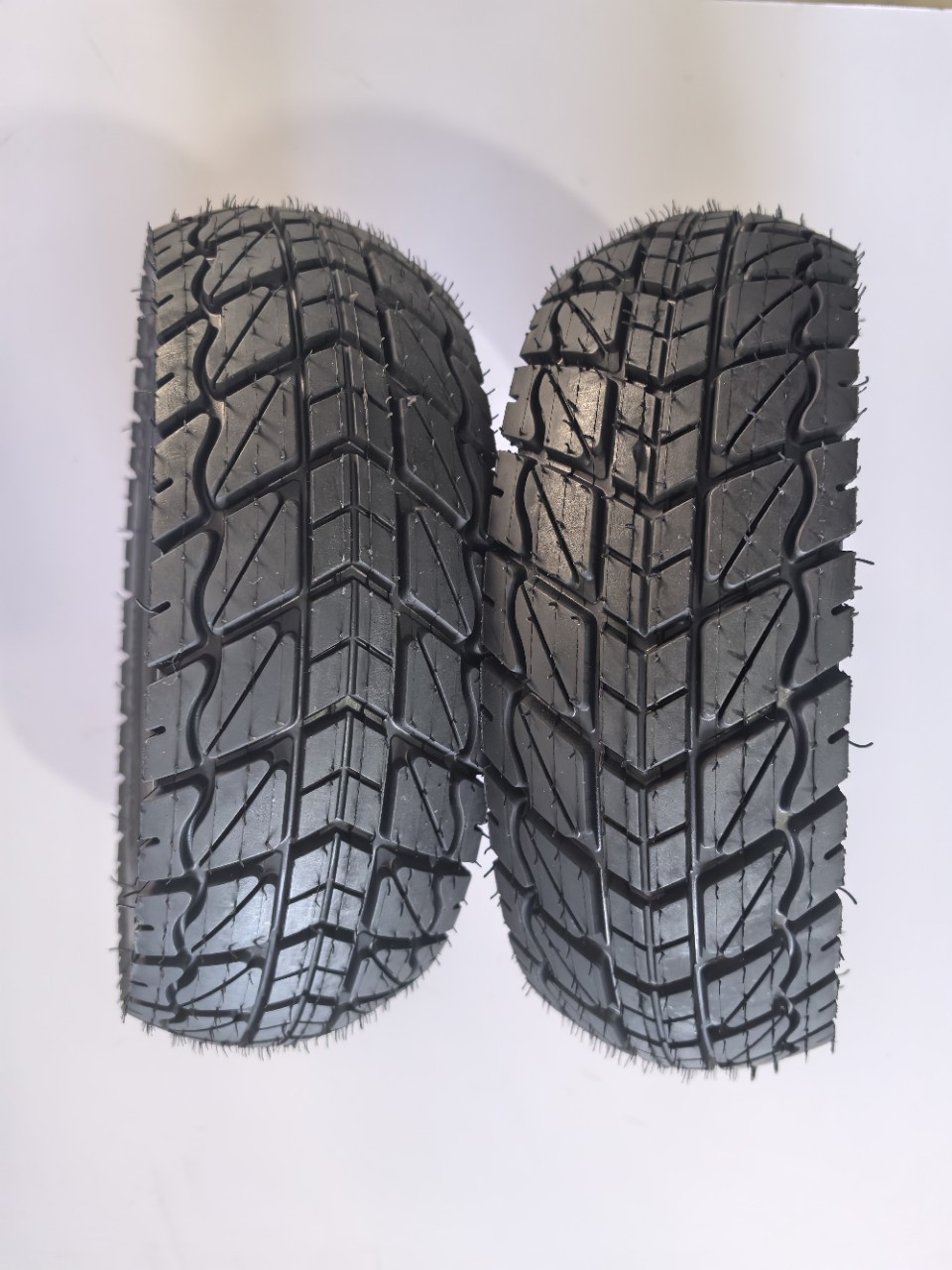Thickened and Wear-Resistant 10inch Tuovt Electric Scooter 10X3.00-6.5 Tubeless Tire