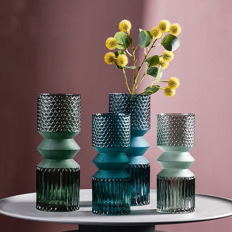 北欧浮雕直筒玻璃花瓶摆件创意客厅透明轻奢鲜花水培养简约插花器