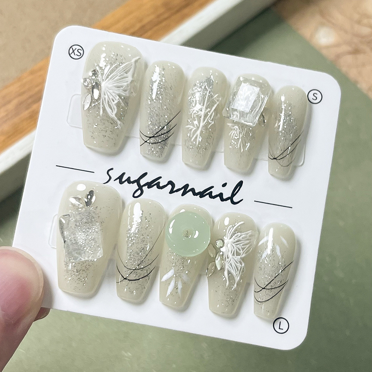 Manos de uso de uñas gradiente blush estereoscópio relieve manicure manicure falsa explosión pura lujo puro manicure