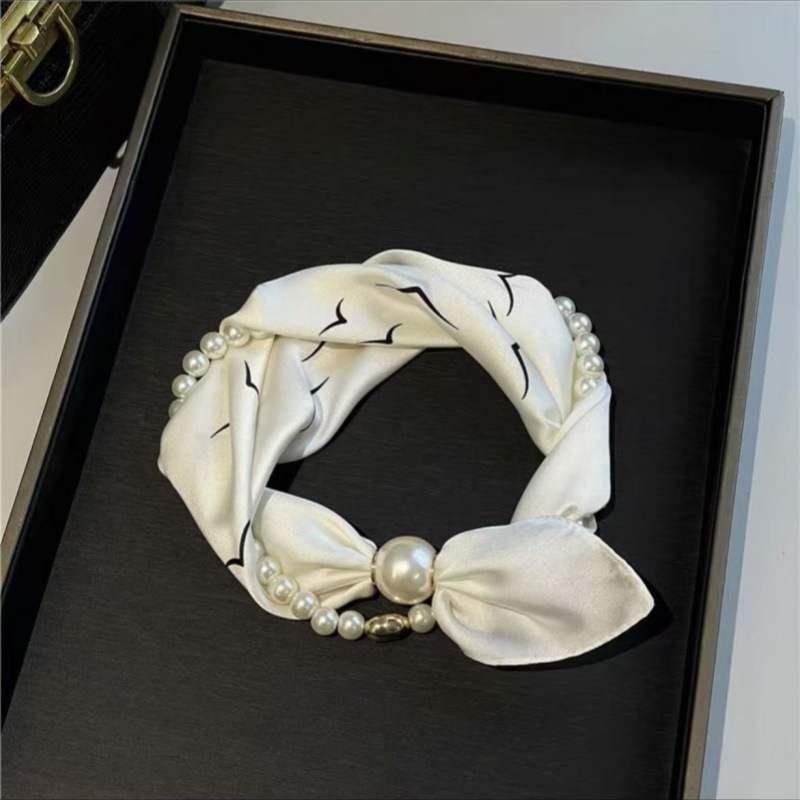 Luxe parelketting met magnetische sluiting voor dames chocker_voghion.com