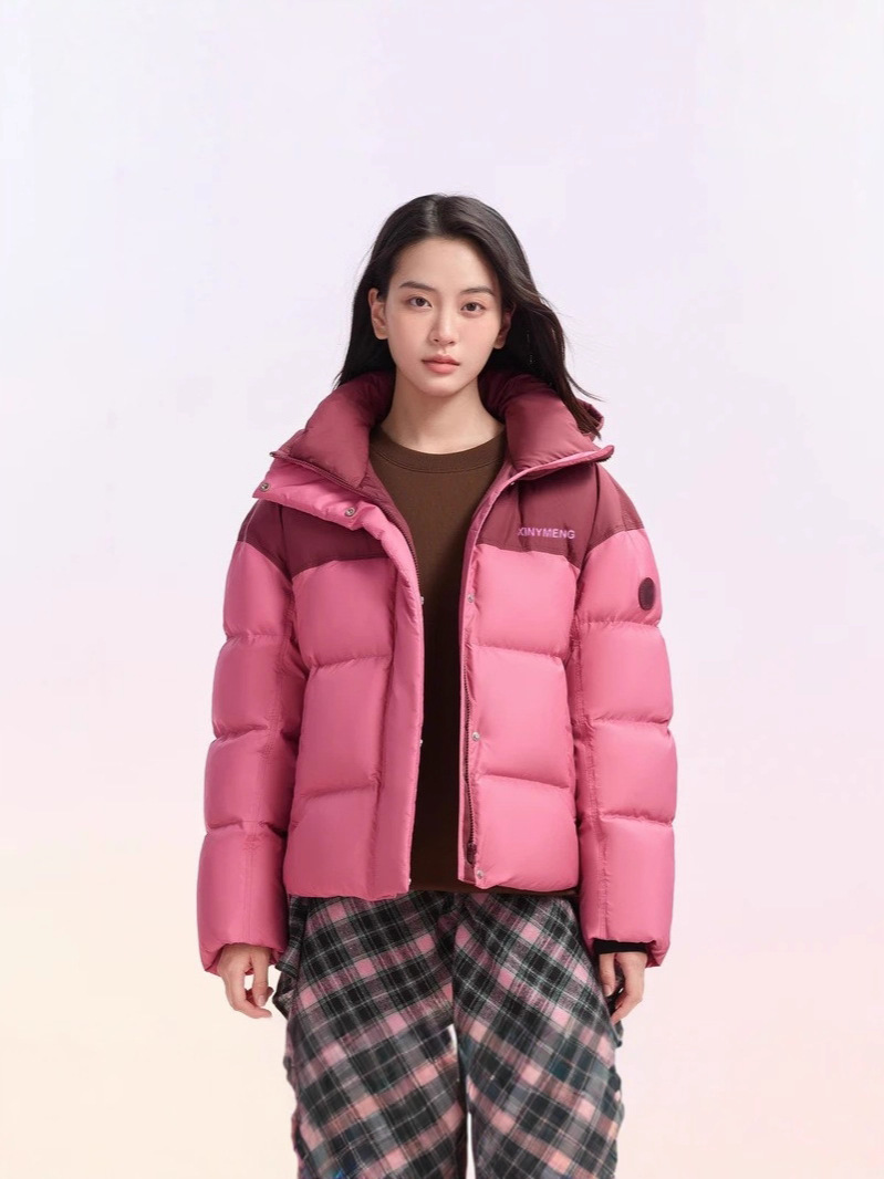 2026 nuevo invierno nuevo suelto nicho de diseño sensación de ropa de pan para mujeres corta con capuzas