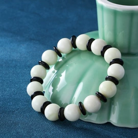 玉器工艺品;天然玉石项饰;其他玉石饰品