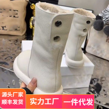 欧货2024冬季新款马丁靴女款平底网红两穿雪地靴加绒加厚保暖短靴
