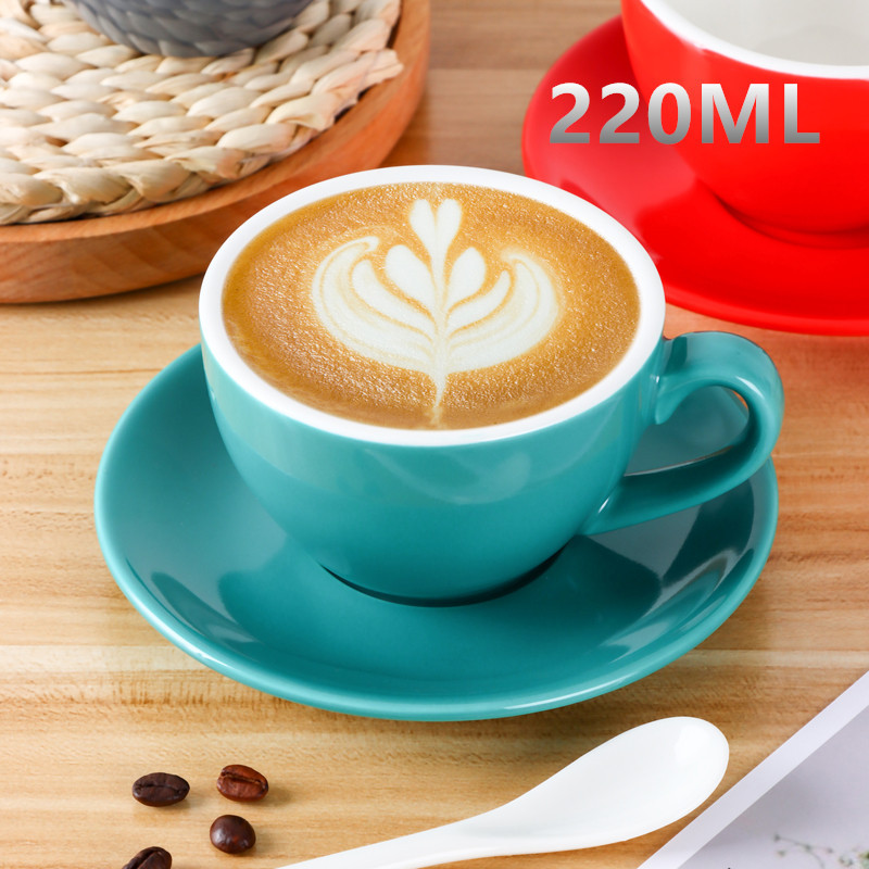 Venta al por mayor guirnalda latte 220ml taza de café estilo europeo pequeño lujo capuchino cerámica taza de café platillo cuchara traje