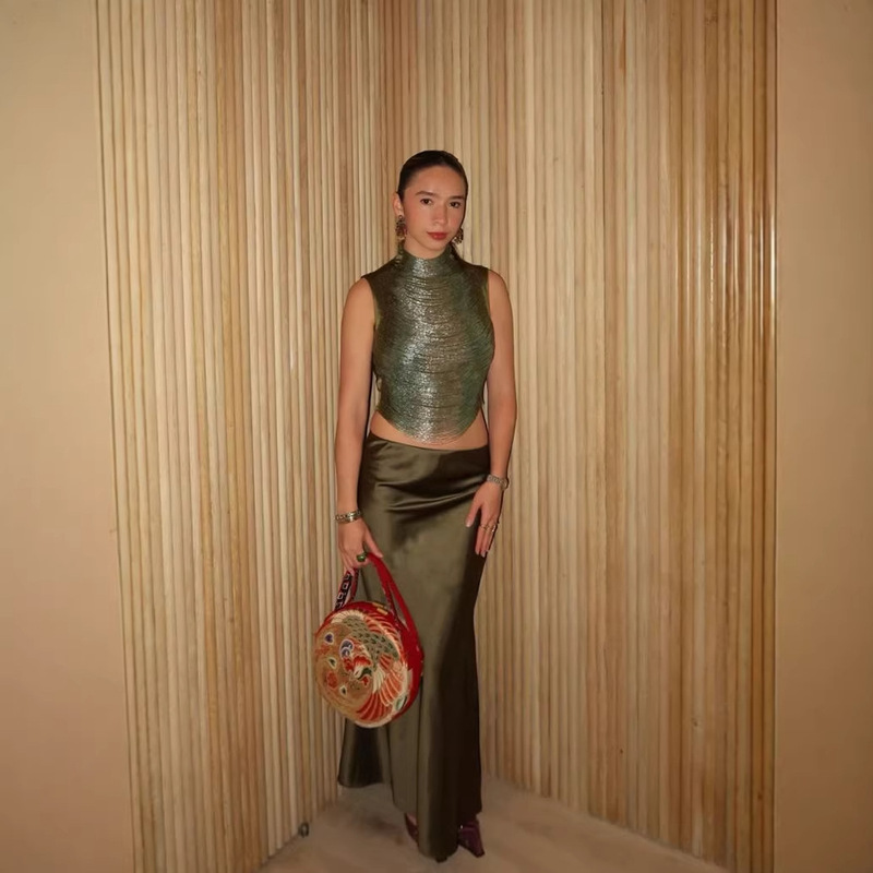 26 Spring and Summer New Cross-Border European and American Elegant Sleeveless Tassel Splicing Zipper Satin Fishtail Long Skirt Suit Lx0220 26 Spring and Summer New Cross-Border European and American Elegant Sleeveless Tassel Splicing Zipper Satin Fishtail Long Skirt Suit Lx0220