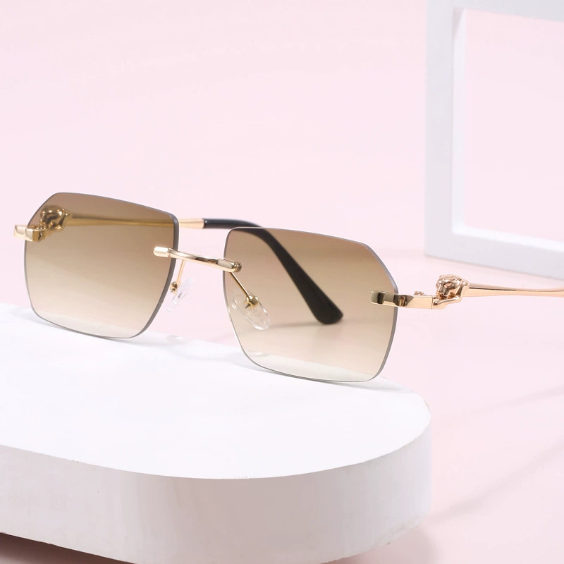2024 New Frameless 8053 Men's Sunglasses Outdoor Driving Polygonal Sunglasses Wholesale Sunglasses