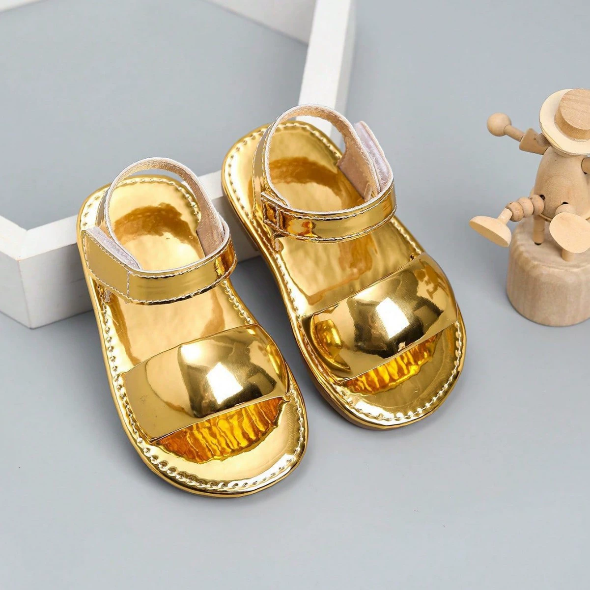 Трансграничная внешняя торговля Французский простой курортный стиль