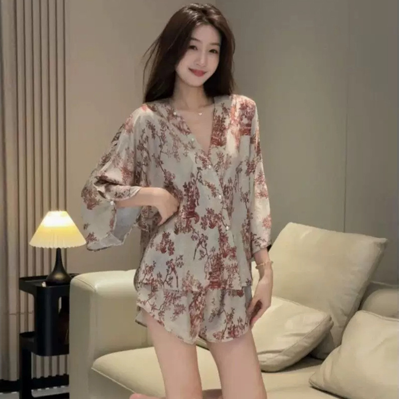 French-Style Light Luxury Ice Silk Pajamas for Women, Summer Waist-Cinching Slimming Cardigan Set, High-End Chinese-Style Loungewear That Can Be Worn Outside French-Style Light Luxury Ice Silk Pajamas for Women, Summer Waist-Cinching Slimming Cardigan Set, High-End Chinese-Style Loungewear That Can Be Worn Outside