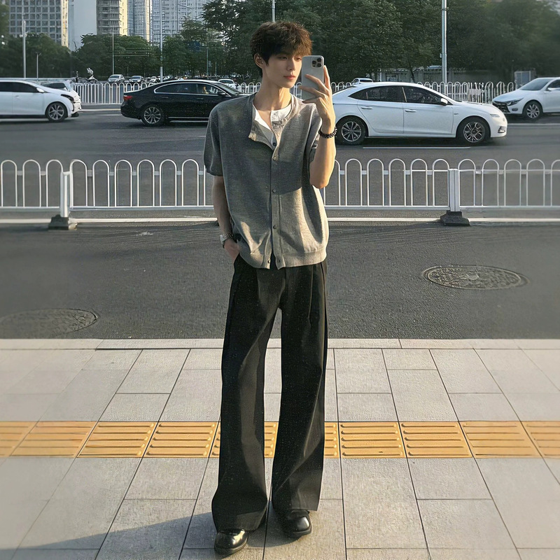 Gray American-Style Fake Two-Piece Short-Sleeved Shirt for Men, Summer Cool and Handsome Husband-Like Look, Knitted Cardigan, Henry Collar T-Shirt