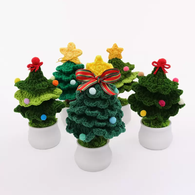 跨境手工编织毛线圣诞树小盆栽成品桌面摆件装饰圣诞节创意礼物
