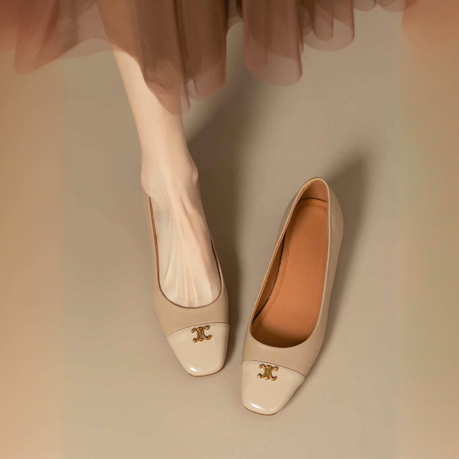 В наличии: 8552 Женские туфли ручной работы из мягкой кожи, весна-осень 2025, новинка, французский ретро-стиль, элегантные, с квадратным носком, на низком каблуке