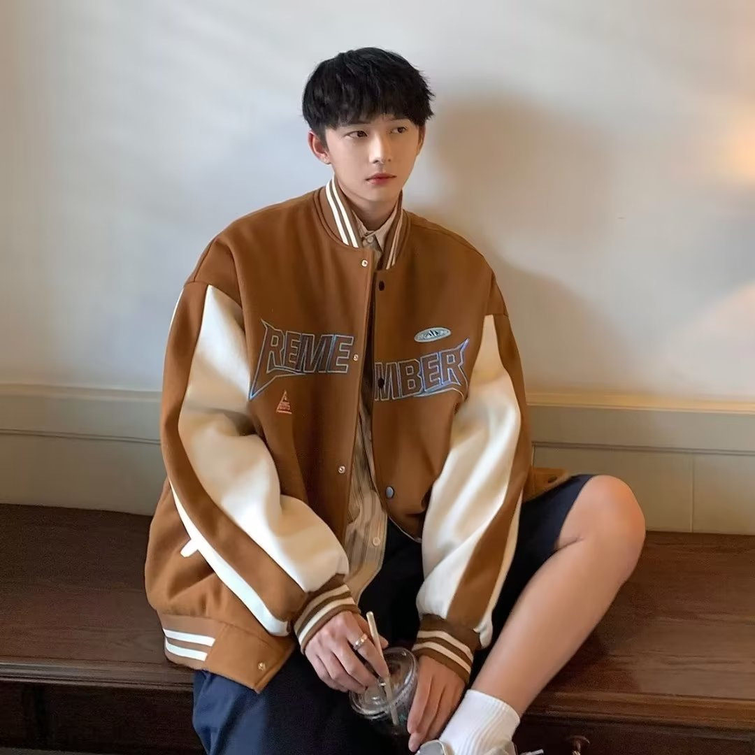 Men's casual denim jacket
