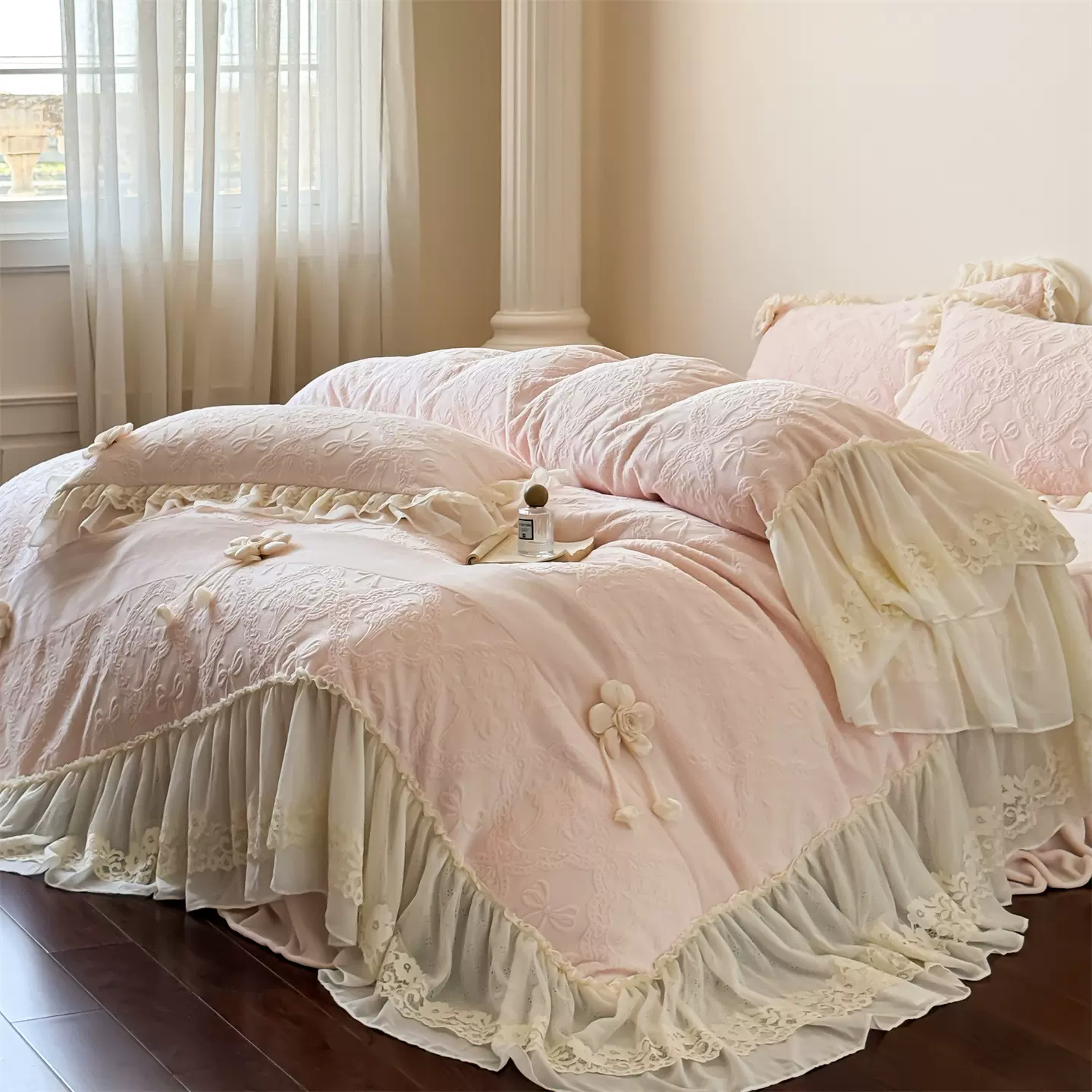 法式少女心粉色牛奶绒四件套公主雕花绒蕾丝花边床裙加厚床盖床品