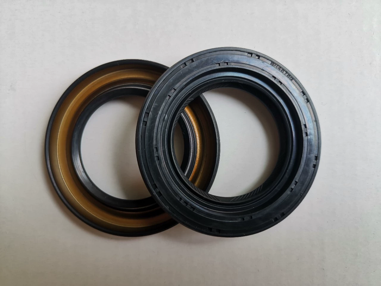 Maideng Jetta Polo Santana 09G сальник полуоси коробки передач 09G321243