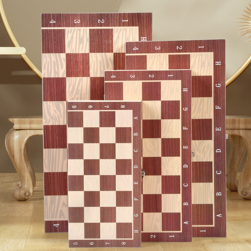 Ajedrez de madera maciza de madera tres en uno Checkers Juego de backgammon Puzzle portátil plegable