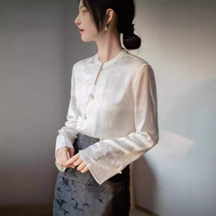新商品のジャカード酢酸新中国式のシャツ女性秋のデザイン感があります。