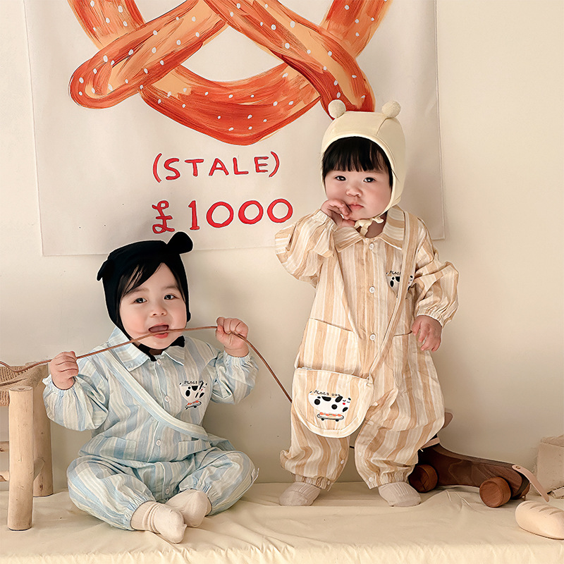 Dianxi Bé Sơ Mi Jumpsuit 2024 Xuân Thu Mới Sọc Dây Siêu Dễ Thương và Phong Cách Phương Tây Đi Chơi Áo Liền Quần + Túi