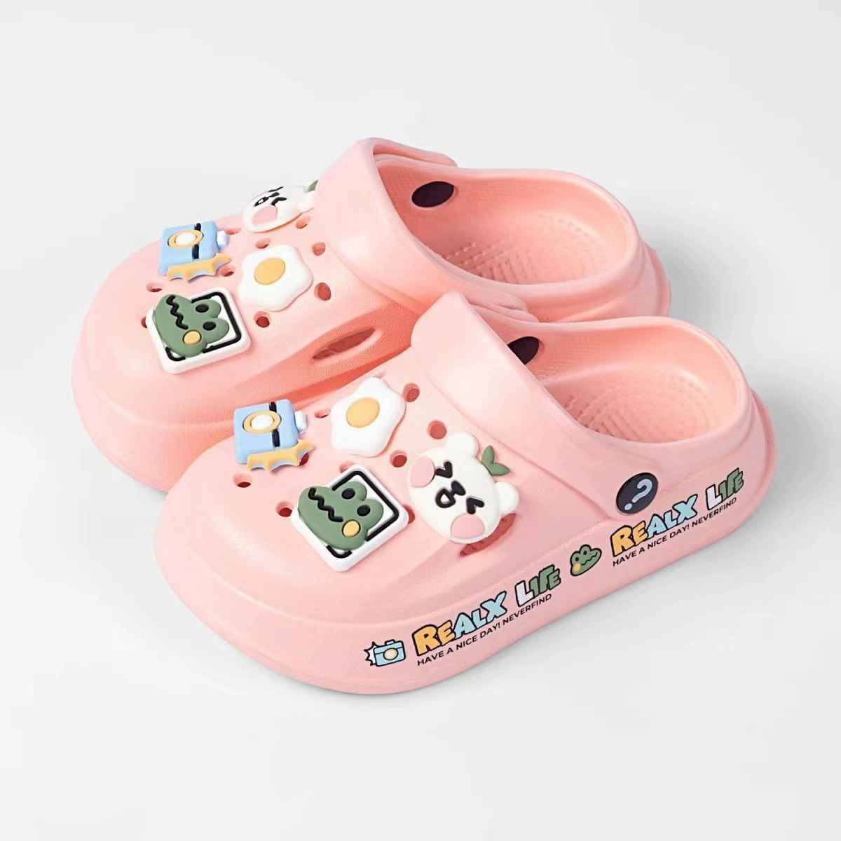 Новая модель детёнышков детёнышков EVA носить детские тапочки в помещении и на улице