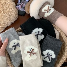 小狗羊毛袜子女秋冬季加厚中筒袜卡通可爱保暖羊绒棉袜配雪地靴袜