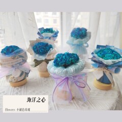 ミニの小さな花束の青いバラの乾いた花の車の噴出口の香薫の車の装飾の冷蔵庫は祝日のお土産を貼ります。