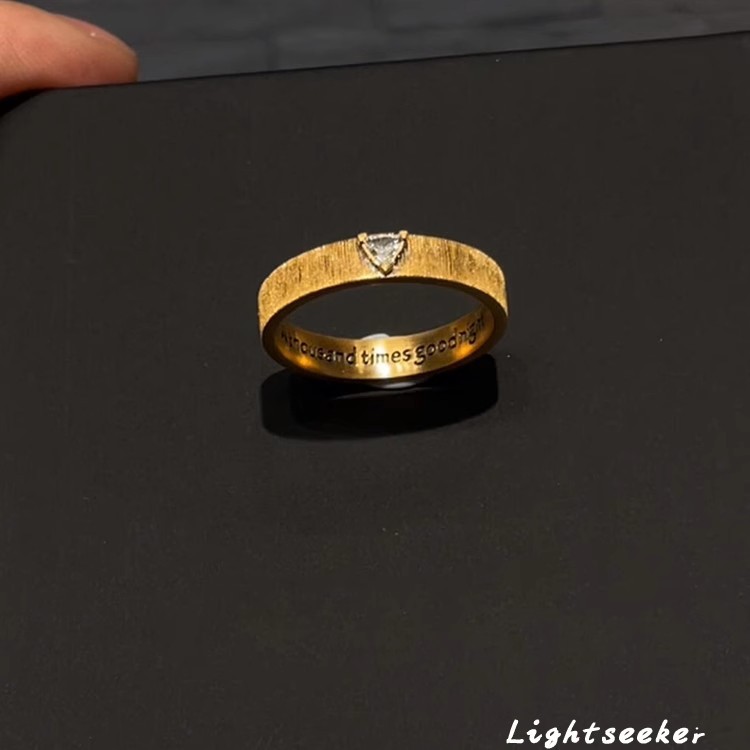 Vintage Black Gold Brushed Triangle Zircon Ring For Women_voghion.com