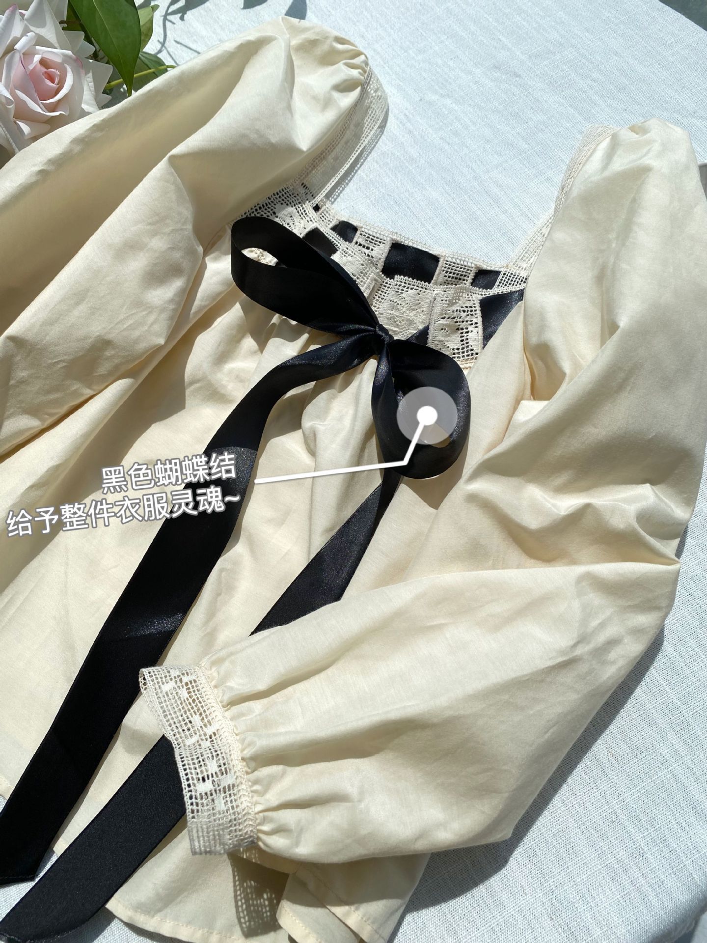 Bow square neck11.jpg