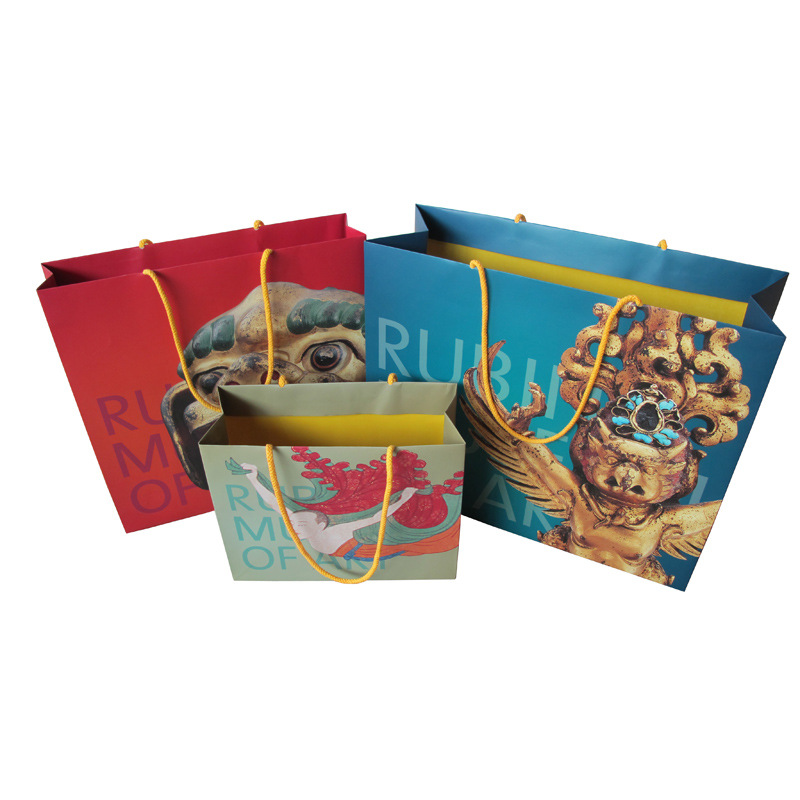 厂家制作  大号心形丝带手提礼品袋 纸袋