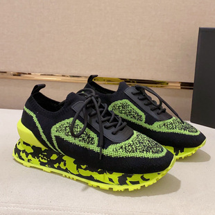 �����W��վ��Ь��Ь����Ӣ���w���l�͎���׆�Ь�ϵ�Ь�\���ܲ�