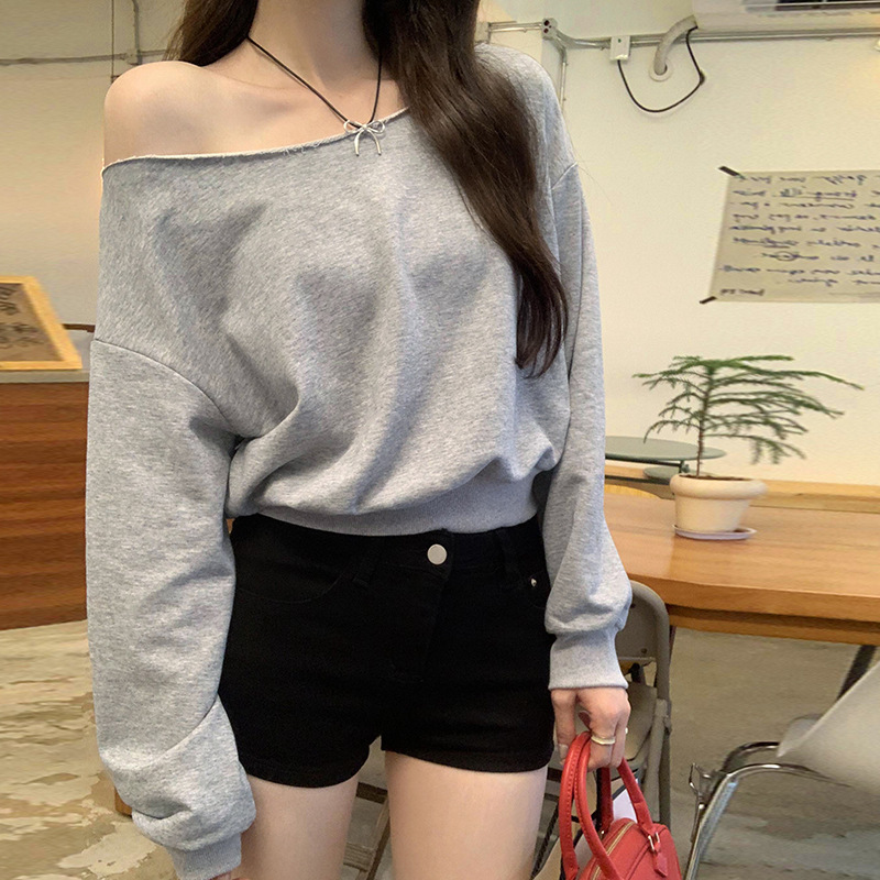 러플 디자인 센스 한 캐릭터 칼라 슬랜트 숄더 오픈 숄더 라운드 넥 느슨한 긴팔 땀 여성용 2025 봄 새 쇼트 탑