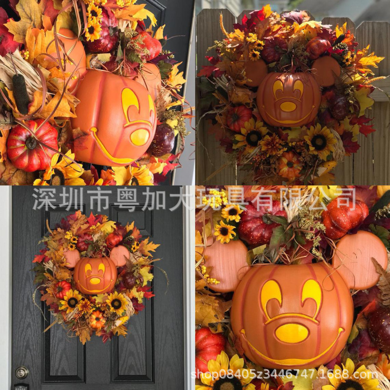 独立駅の新型秋のハロウィンの手作りミッキーマウスのかぼちゃの花の輪の門飾りは花の輪の工場の現物を掛けます。|undefined