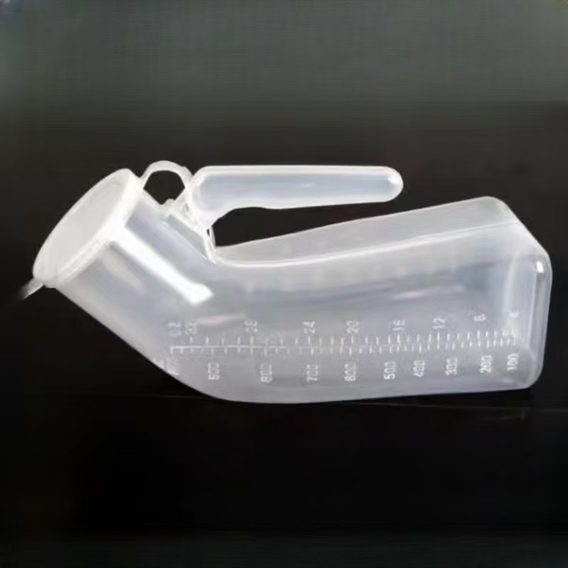 高齢者寝たきり用の大容量専用男性用小便器、蓋付きプラスチック小便器、蓋付き男女兼用小便器|undefined