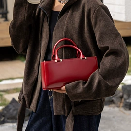 女士单肩包;腋下包;女士斜挎包