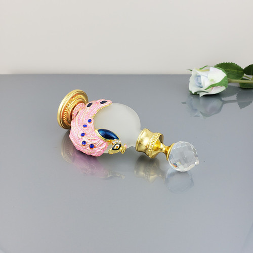 Dubai Perfume Refill Bottles Middle Eastern Essential Oil Glass Bottles Fashionable Darjeeling Tea Alloy Peacock Perfume Empty Bottle Wholesale