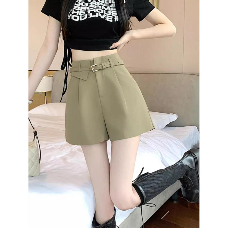 카키색