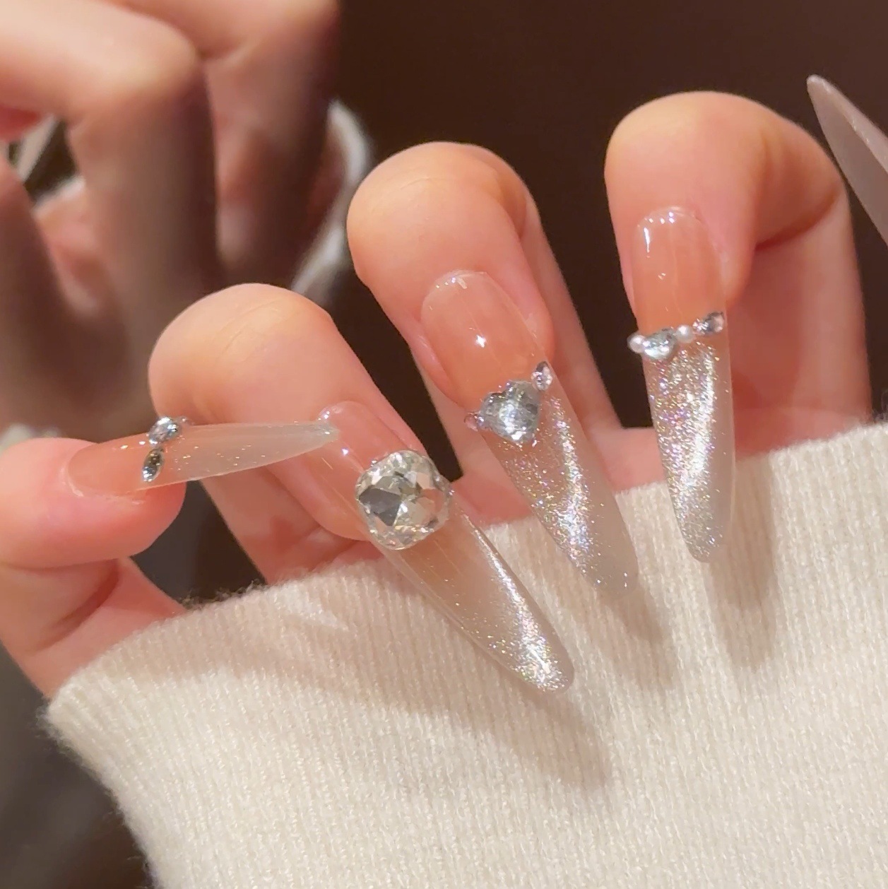 Ojos de gato desnudos largos con uñas finas para perros 4.0 largos puros hechos a mano de alta sensación de manicura de uñas falsas productos terminados