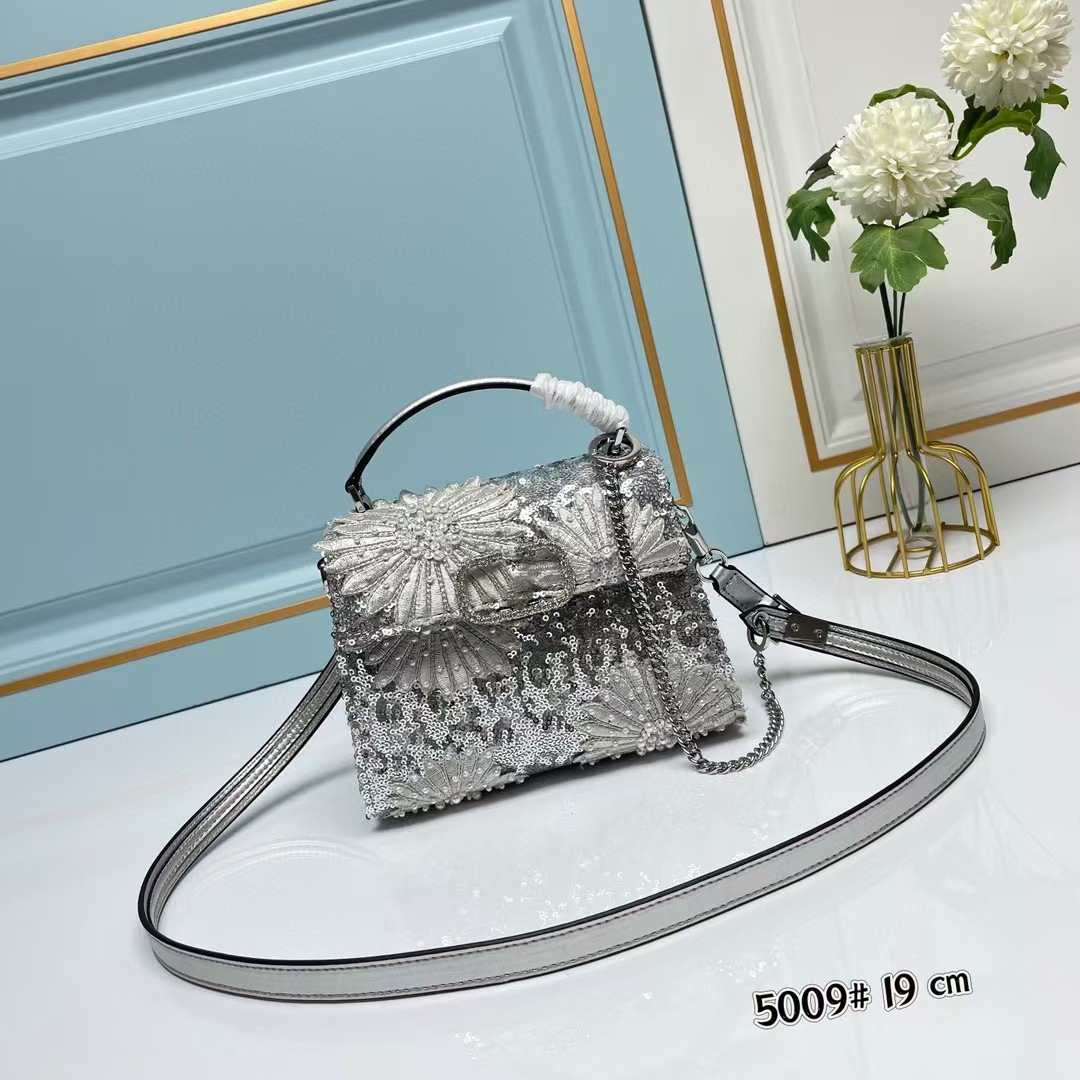 2025新款高级感亮片时尚晚宴单肩女包手工宴会名媛珍珠小包手提包