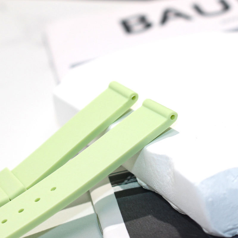 Correa de reloj Casio de goma de silicona delgada suave para hombres y mujeres accesorios de reloj 16mm posición de la oreja impermeable importación y exportación