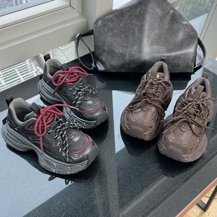 ��Ƥ�͹��ϵ�ЬŮ2026�����¿������߳���ŮЬ���e�ٴ��\��Ь��