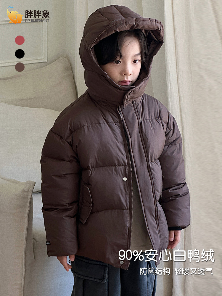 2025 invierno nuevo tipo de ropa infantil para niños niños de tamaño mediano con capuzas gruesas chaqueta de plumón caliente abrigo corto