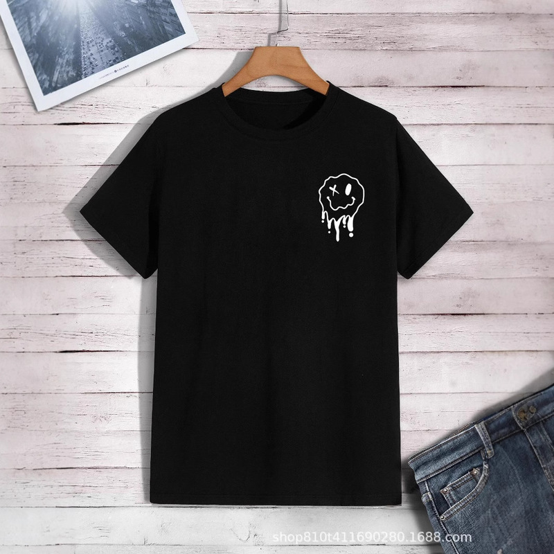 A funny smiling face is about to melt on men's T-shirt fashion oversized summer must-have short sleeves